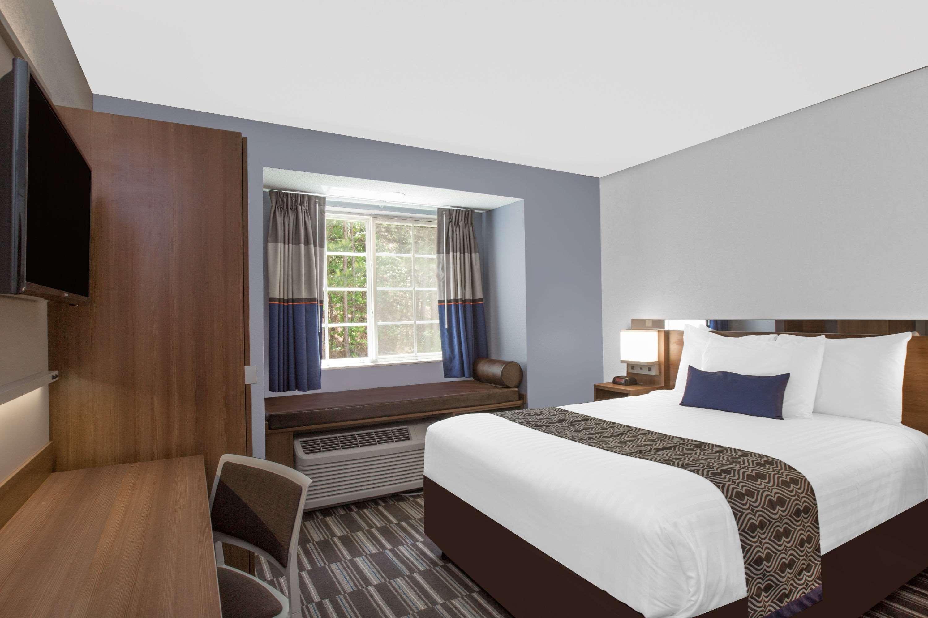 Microtel Inn & Suites By Wyndham Gardendale Ngoại thất bức ảnh